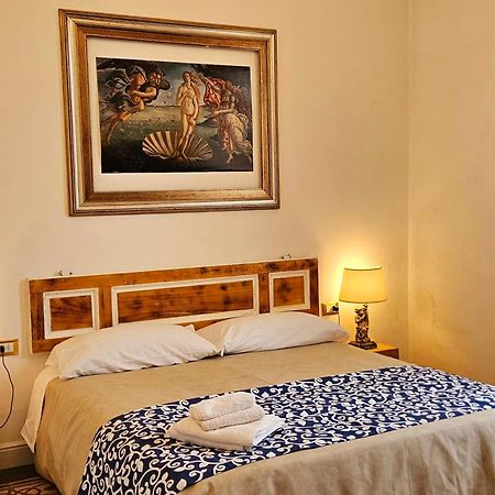 פירנצה Venere Supercentral B&B מראה חיצוני תמונה